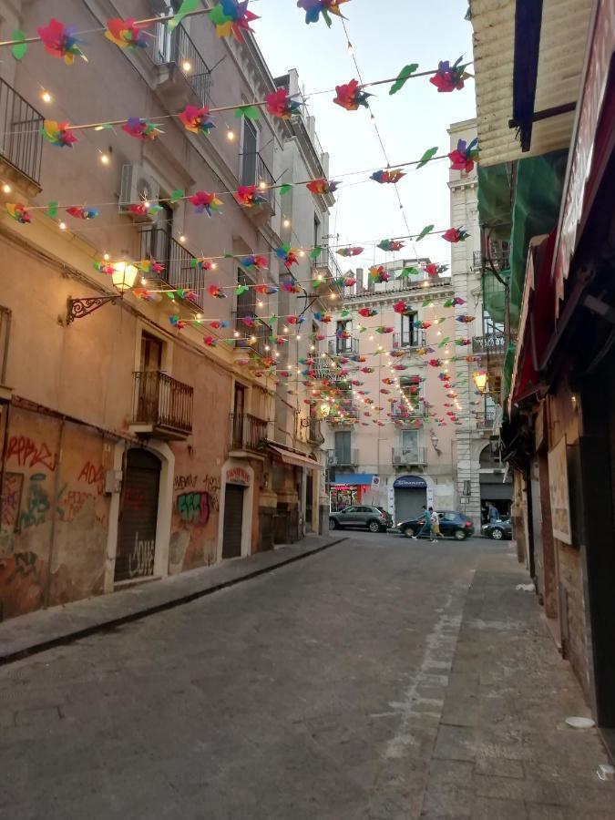A Casuzza Apartment Catania Bagian luar foto