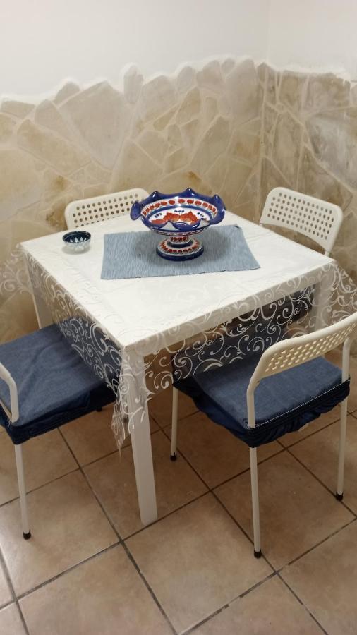 A Casuzza Apartment Catania Bagian luar foto