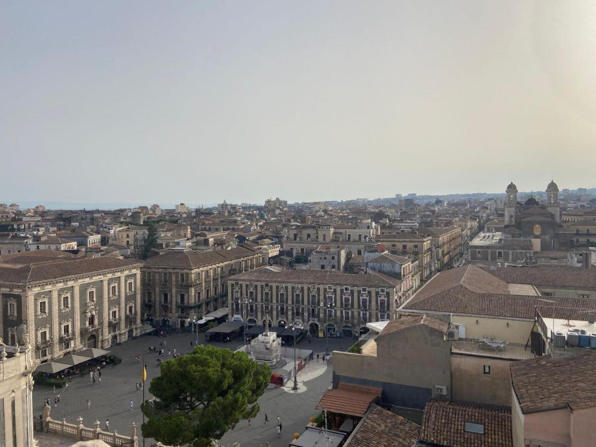 A Casuzza Apartment Catania Bagian luar foto
