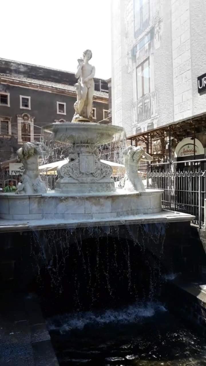 A Casuzza Apartment Catania Bagian luar foto